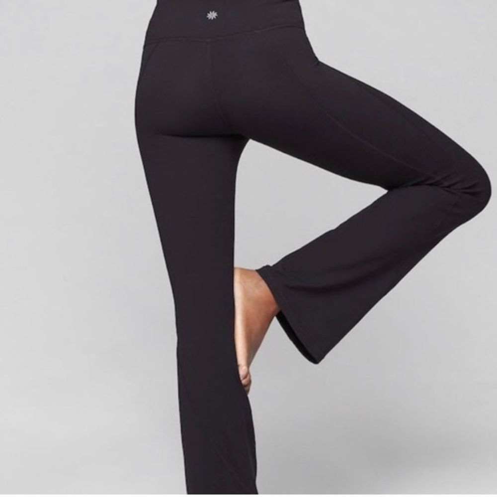 Athleta Black Straight Up Bootcut Flare Stretch Yoga Pants Size MTall